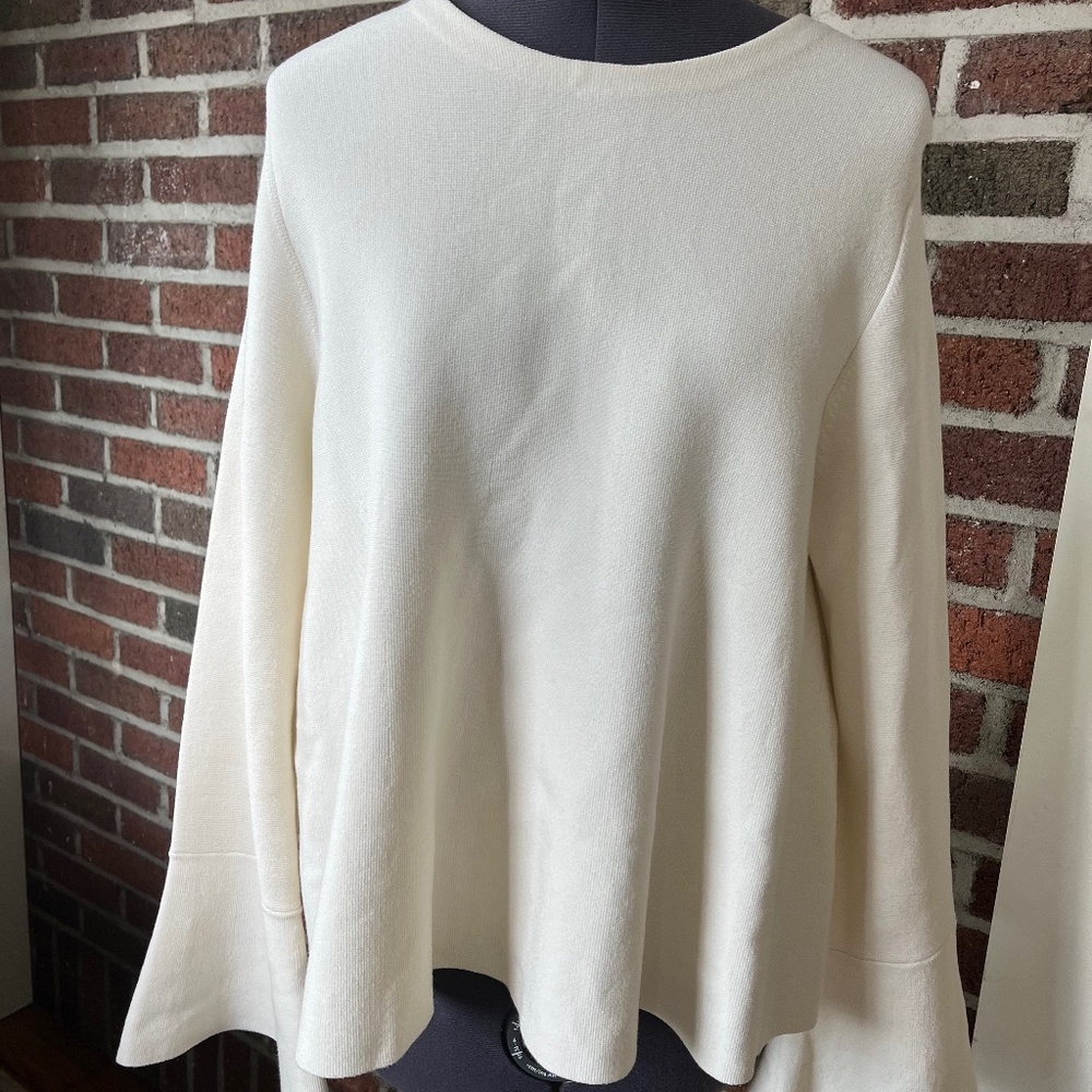 Ann Taylor Women’s Large White Bell Sleeve Top